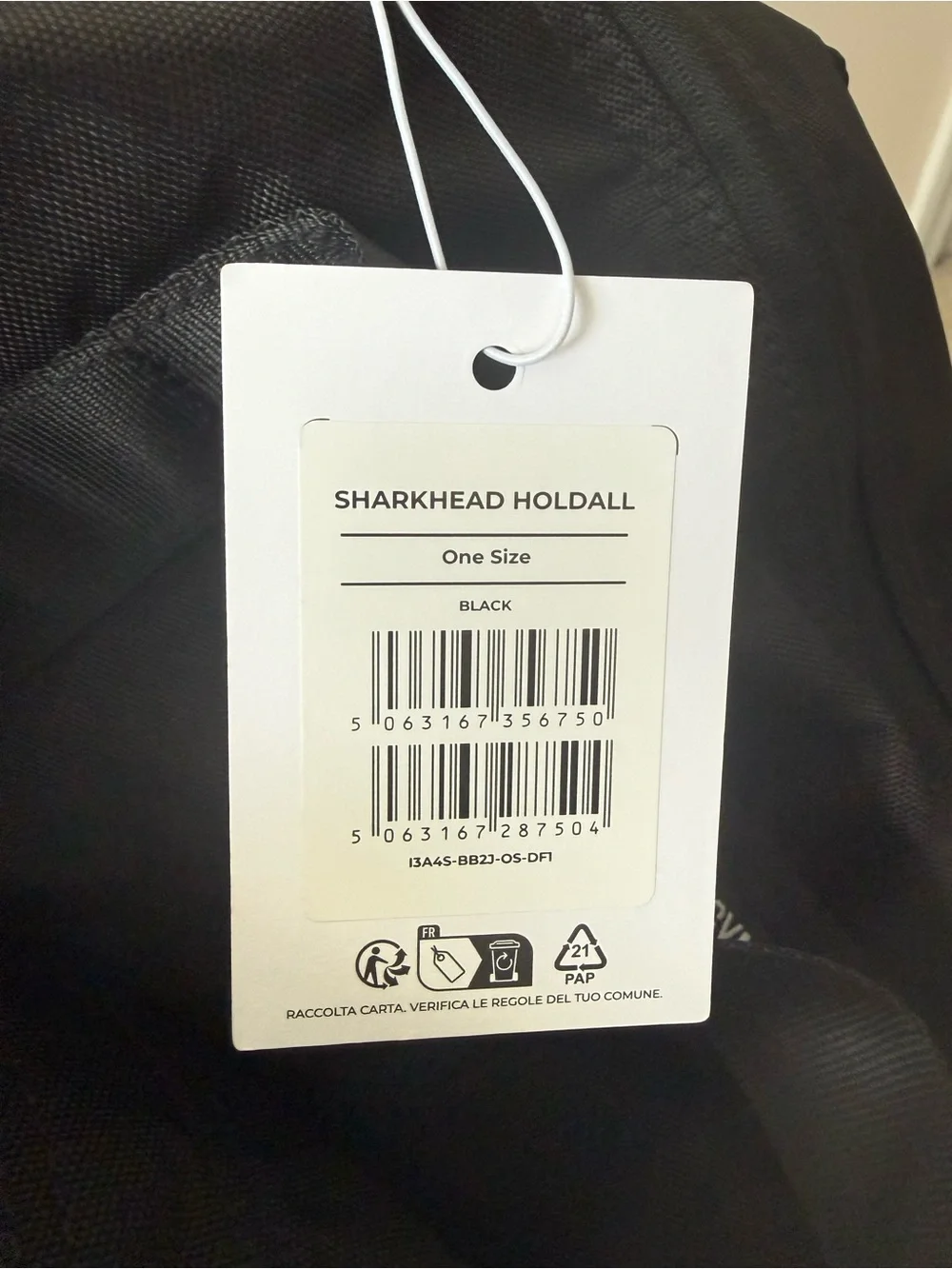 NWT Gymshark Sharkhead Holdall Gym Duffel Bag Black 25L